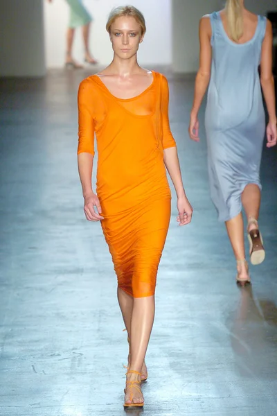 Look 13